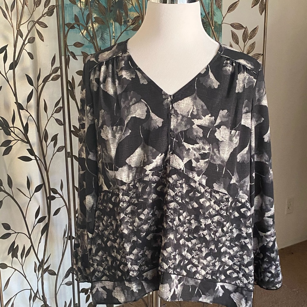 Halston blouse